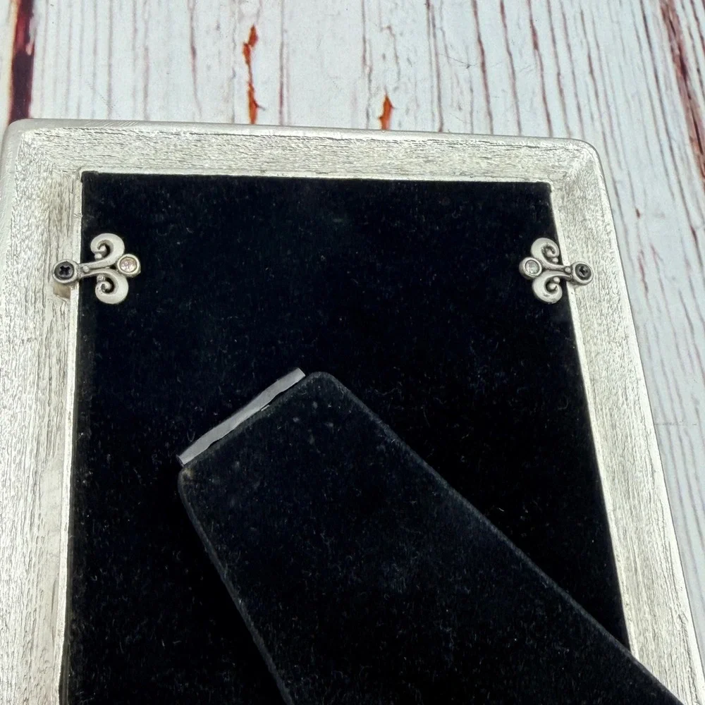 Pryde Interiors Yellow Polka Dot Enamel Picture Frame with Pearl Trim 4x6